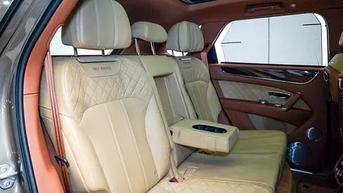 صورة مصغرة 7 لـ 2017 Bentley BENTAYGA