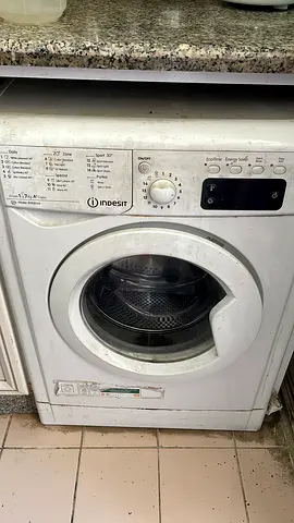 Indesit Washing Machine in Normal Condition
