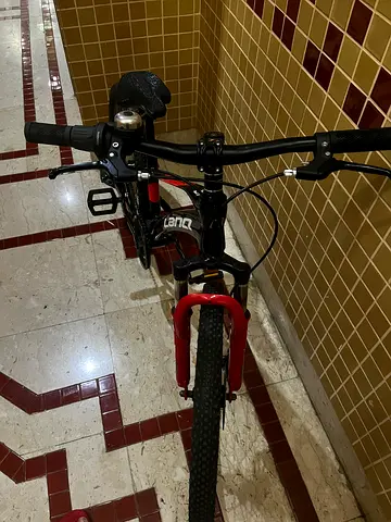 Kid bicycle for age 5-10 years .
