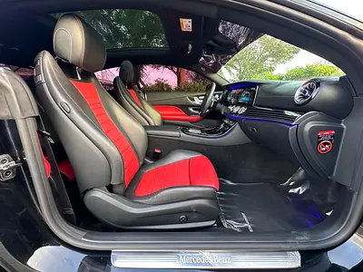 Mercedes-Benz E-Class E 300, миниатюра 10