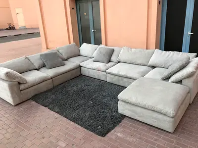 Feather 🪶 filled Modular Pan Emirates pianca Sofa with footstool