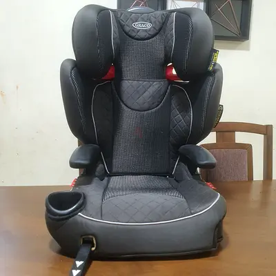 Graco Affix High Back Booster Car Seat with Isocatch Connectors for (4-12 years old) (15-36kg)