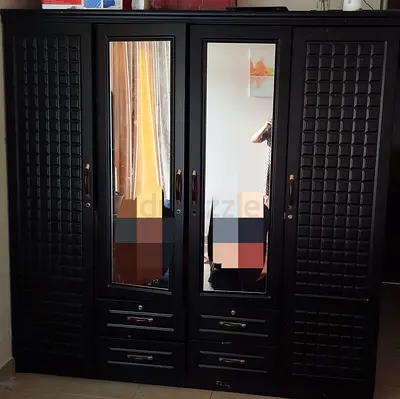 4 door wardrobe in good condition