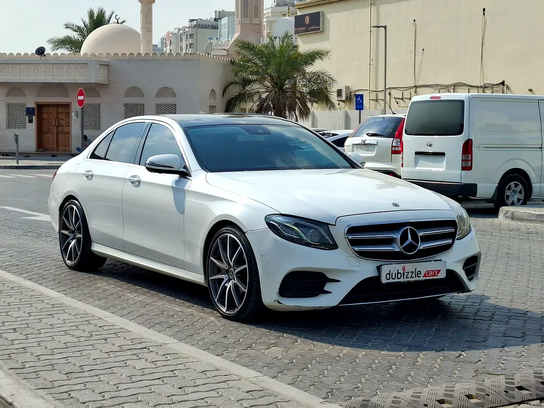 Mercedes-Benz E-Class 2019 — photo 1 of 16