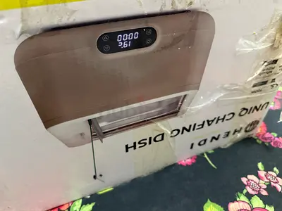 Hendi Uniq Chafing Dish - Perfect for Serving Hot Meals. Never used.