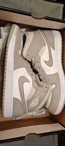 Nike Air Jordan 1 Mid Sneakers - Stylish and Comfortable