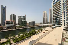 One Month Rent Free-Spacious 2 BR Flat