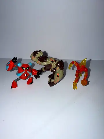 Ben 10 Mini Figures