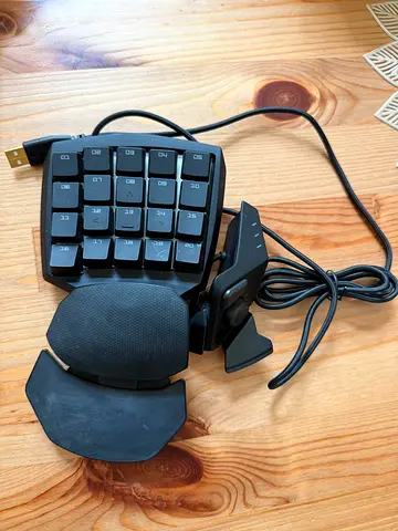 Gaming Keypad with Customizable Functionality. Used just once.