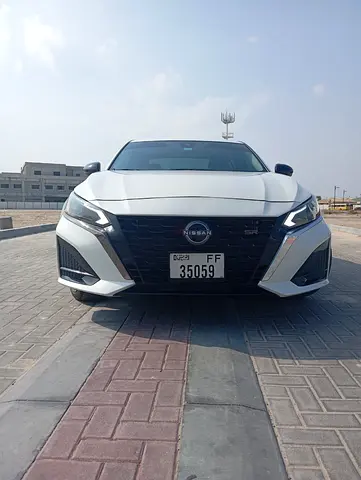 Brand New Nissan Altima SR AWD