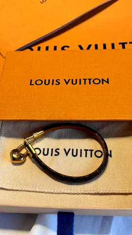 Louis Vuitton crazy in lock bracelet