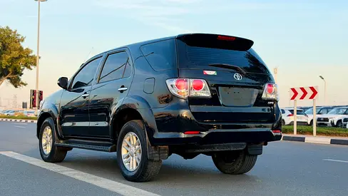 2015 Toyota FORTUNER 照片 4