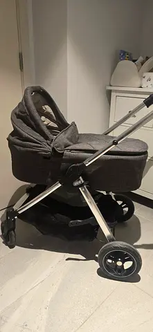 Mamas  Papas Flip XT Stroller (full set with bassinet)