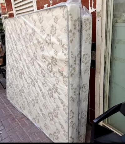 King size mattress 180x200cm. All times delivery available