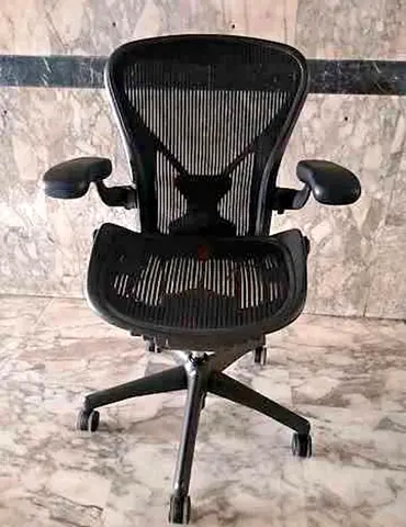 Herman miller Aeron size C fully loaded