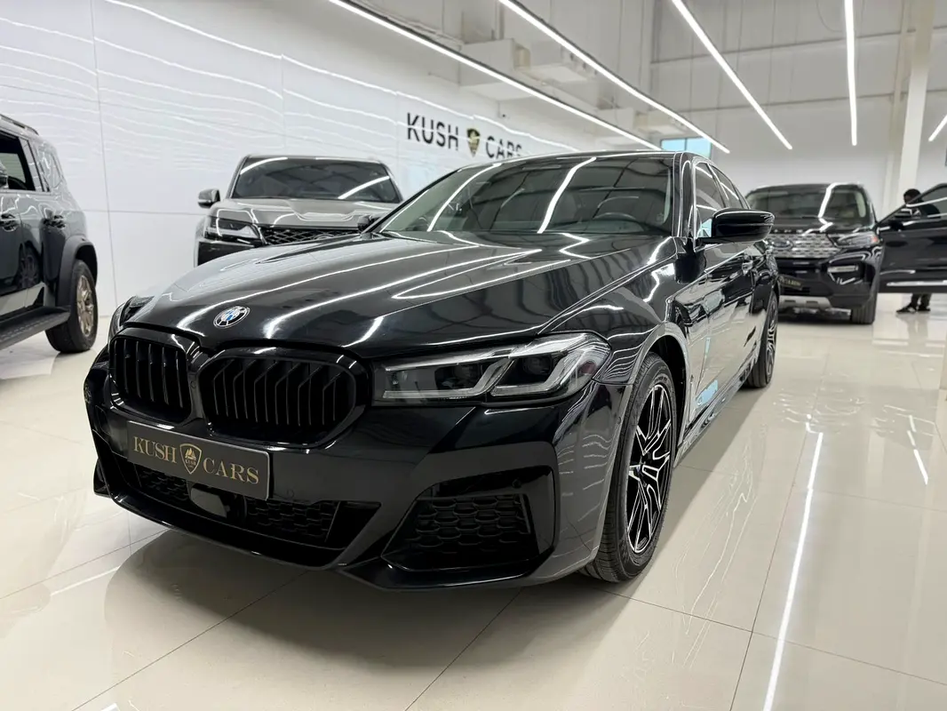 BMW 5-Series 2023 — photo 1 of 9