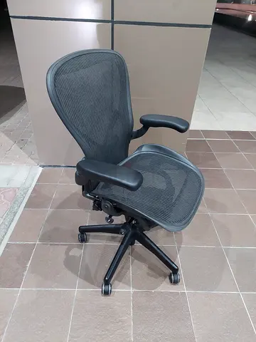 For Selling Herman Miller Aeron Classic Chair Size B Fully Adjustable