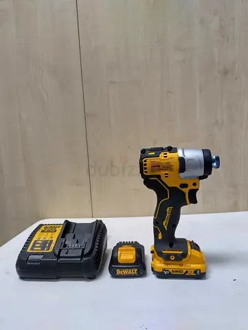 DEWALT IMPACT DRIVER 12V B.L