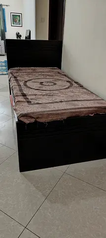 Single Bed with Stylish Design