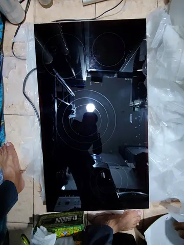 Smeg brand new stock built-in electric hob 90cm