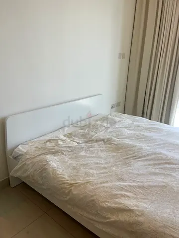Stylish Modern Bed for Sale