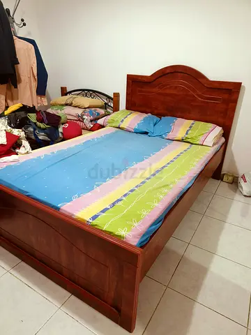 Solid Wooden Bed Frame with Comfortable Mattress 4 x 6