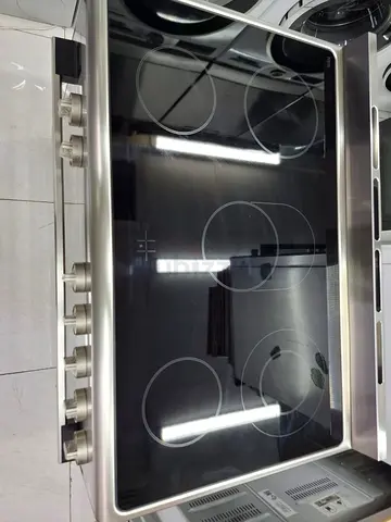 Bosch Series 8 Electric Ceramic Cooking Range 90x60cm Freestanding