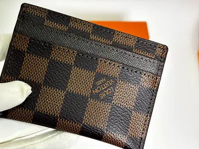 Lv Louis Vuitton card wallet for men  (SALE) !