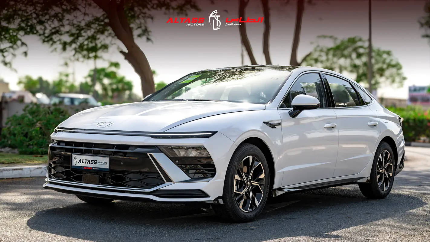 Hyundai Sonata 2025 — photo 1 of 20