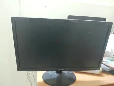 Samsung 22” LED Monitor – HDMI  VGA