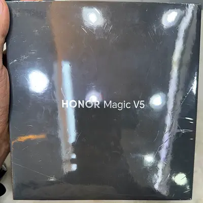 Honor Magic V5 16GB 512GB color Gold sealed pack