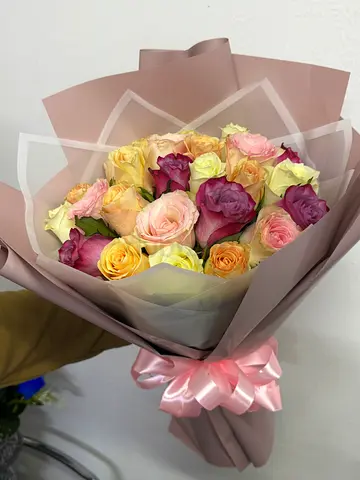 Mixed 31 rose bouquet with soft , elegant colors