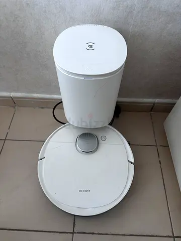 Robot deebot vacuum cleaner