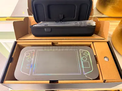 Lenovo Legeion GO AMD Ryzen Z1 extreme 1 TB SSD