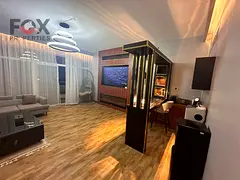 For sale: Two bedrooms, a living room, and three bathrooms in Horizon Towers, with parking and a bea
