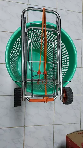Foldable trolley
