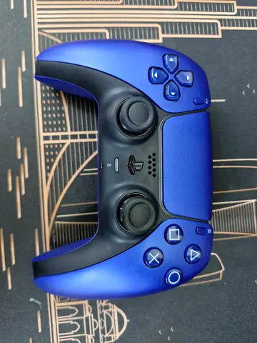 PlayStation 5 DualSense Wireless Controller mouse clicks and magnetic gears in Fantastic Condition