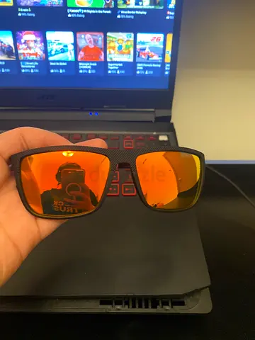 Stylish Sunglasses with Mirror Lenses, polarized