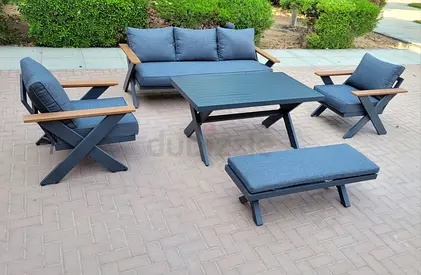 High Quality 7 Seater Stylish Outdoor Aluminium Sofa Set with Big Table