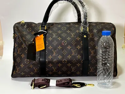 Louis Vuitton brown duffle bag for men 45 cm