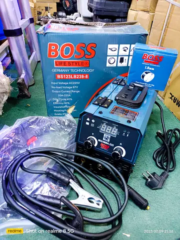 Mig BOSS Life Style 400A Inverter Welder with Accessories