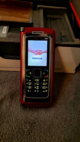 Nokia E90