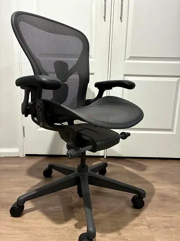 Herman miller remastered size C fully loaded