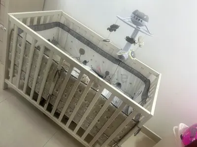 Baby crib