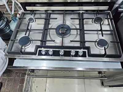 Smeg latest model full gass oven.  Siemens gass Cooktop built-in 90cm