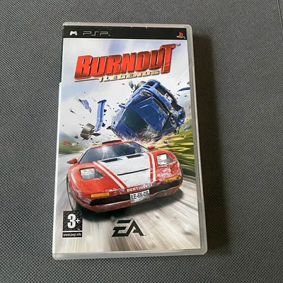 PSP GAME BURNOUT LEGENDS
