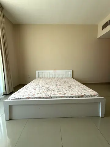 Brand new Elegant White Bed without storage