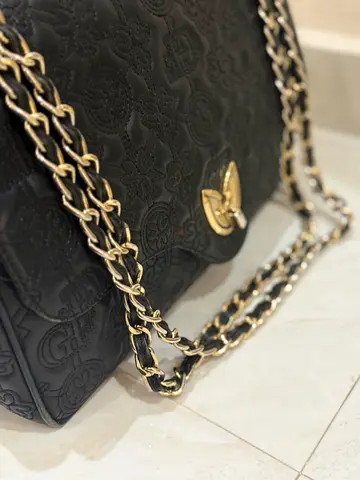 Gianfranco Ferré GF Black Embossed Chain Shoulder Bag – Excellent Condition