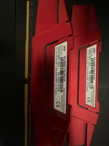 High-Performance DDR4 RAM 8GB - Perfect for Gaming and Multitasking!