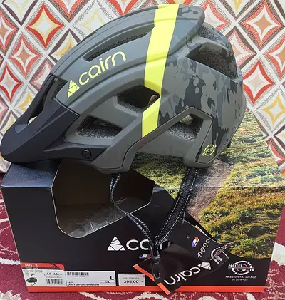 Cairn Bike Helmet  خوذة رأس Cairn لركوب الدراجات